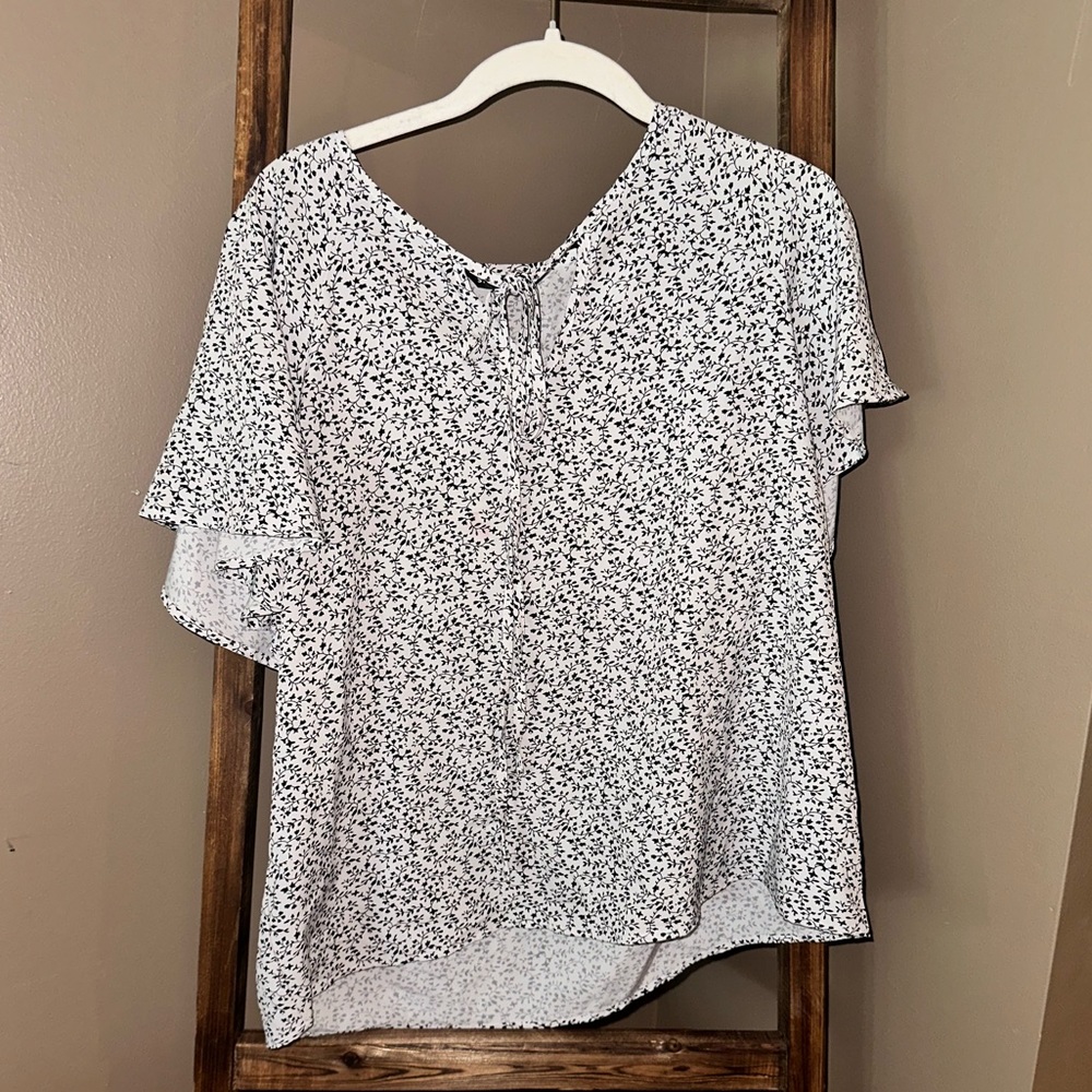black and white floral blouse